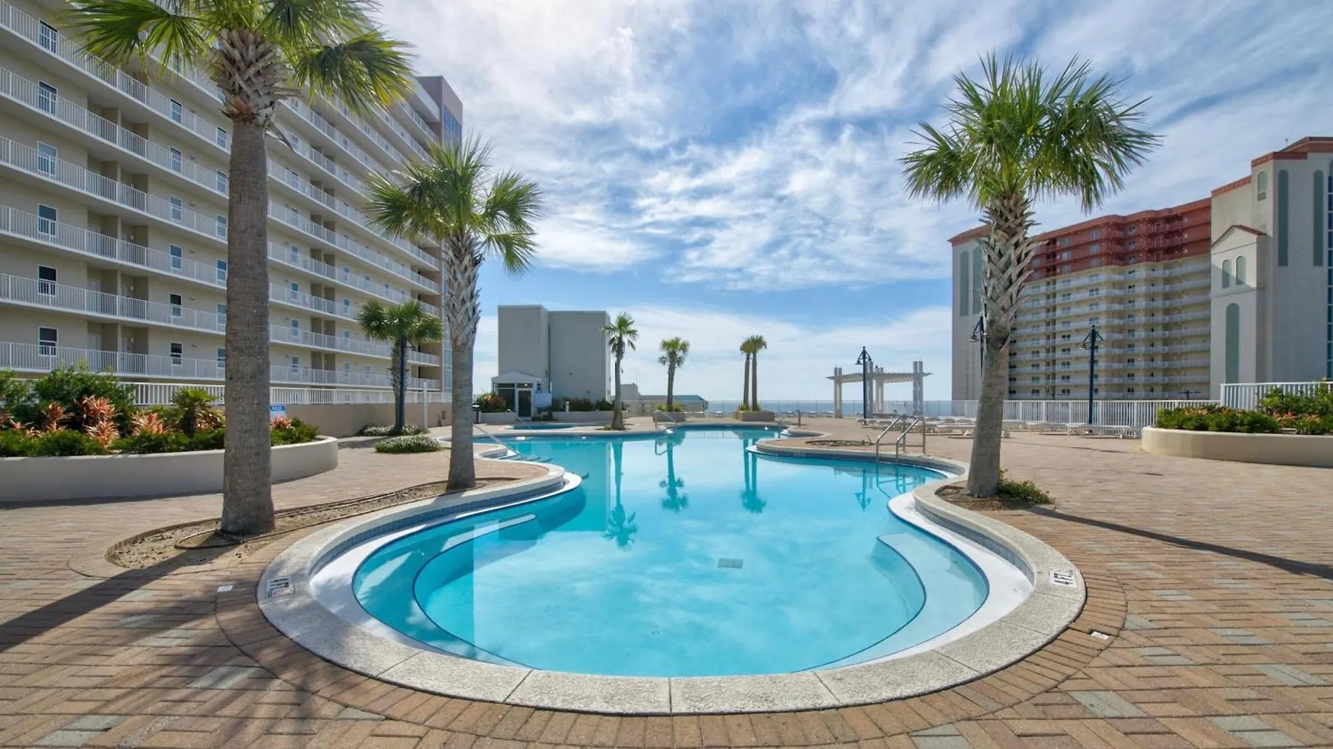 Modern Resort Condo! Gulf Views & Amenities Galore! Presented By Dolce Vita Getaways! بنما سيتي بيتش